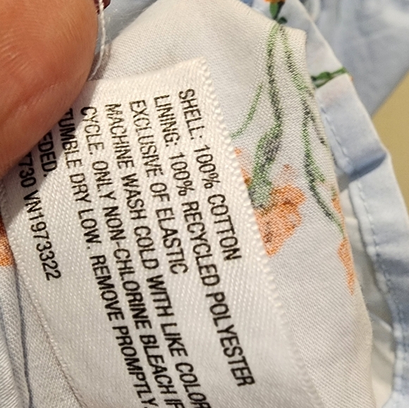 Wild and Fable Floral Light Blue Casjal Romper  With Pockets Size M - Picture 12 of 14